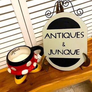 VTG (1968-now) Disney Parks Red Ceramic Best of Minnie Mouse Tea/coffee Mug